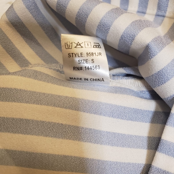 Shop 17 Deep V Neck White And Blue Romper Butterfly Sleeves Women S - Picture 6 of 11